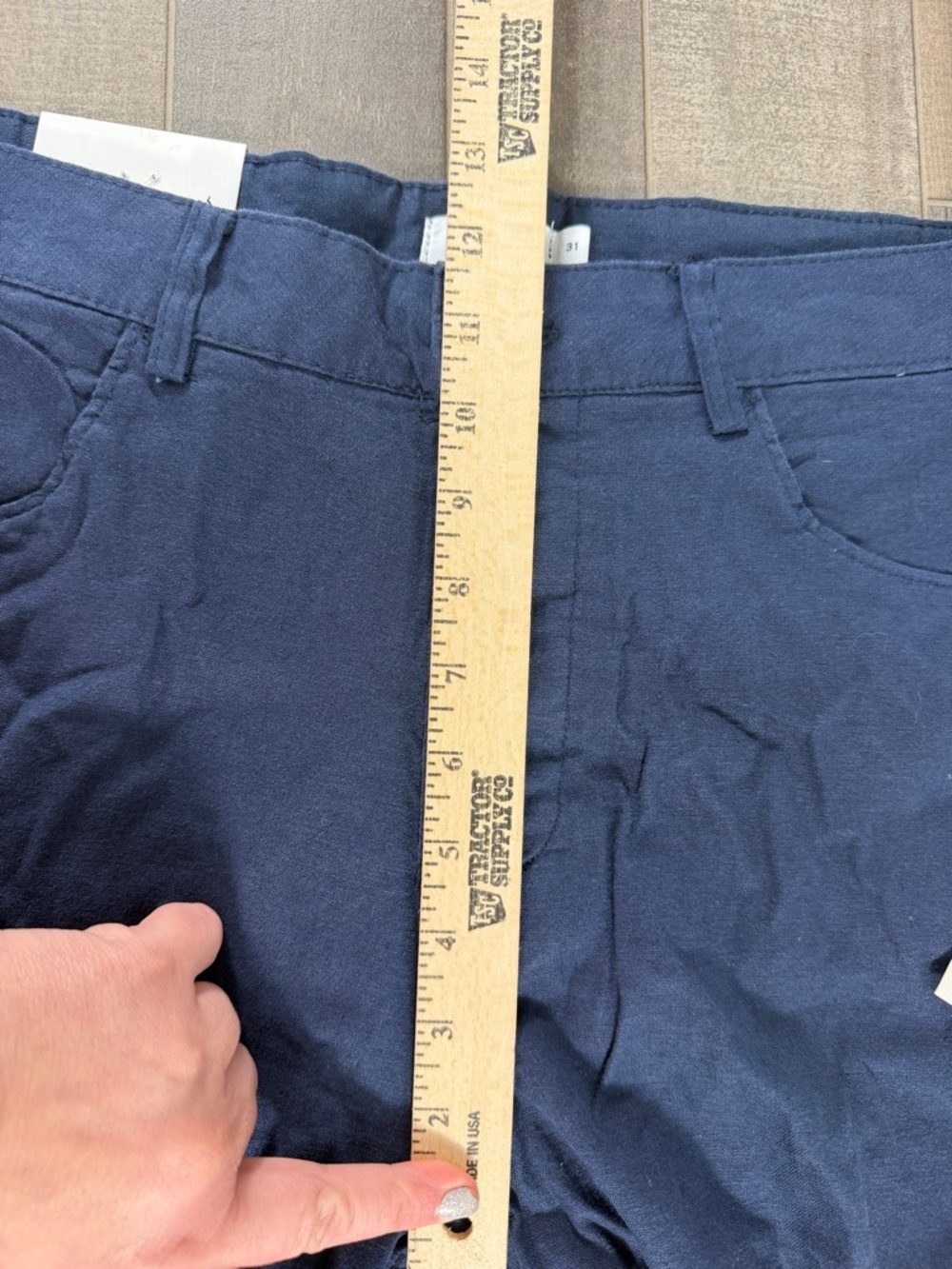Onia Stretch Linen Traveler Navy Shorts - Picture 9 of 9